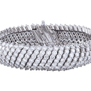 Luxurious diamond bracelet with intricate design